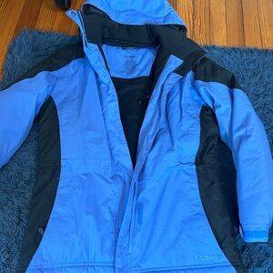 L.L. Bean Women's Ski Jacket in Blue and Black